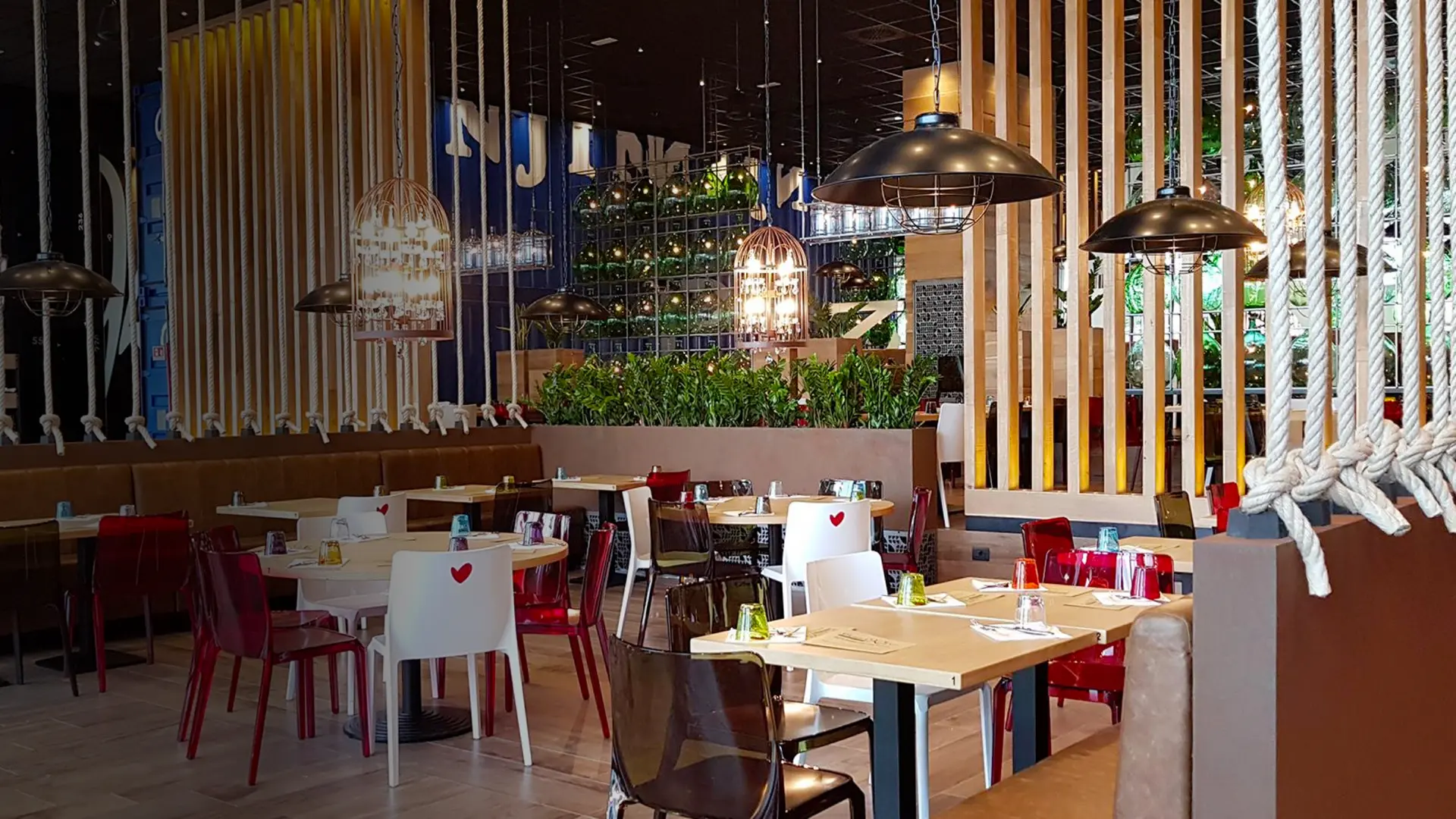 img-detail-restaurant